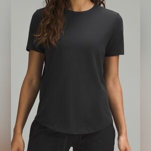 Lululemon Love curved-hem crewneck- Black - Size 6